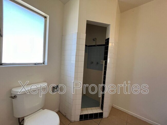 Building Photo - 13336 Ave Hermosa