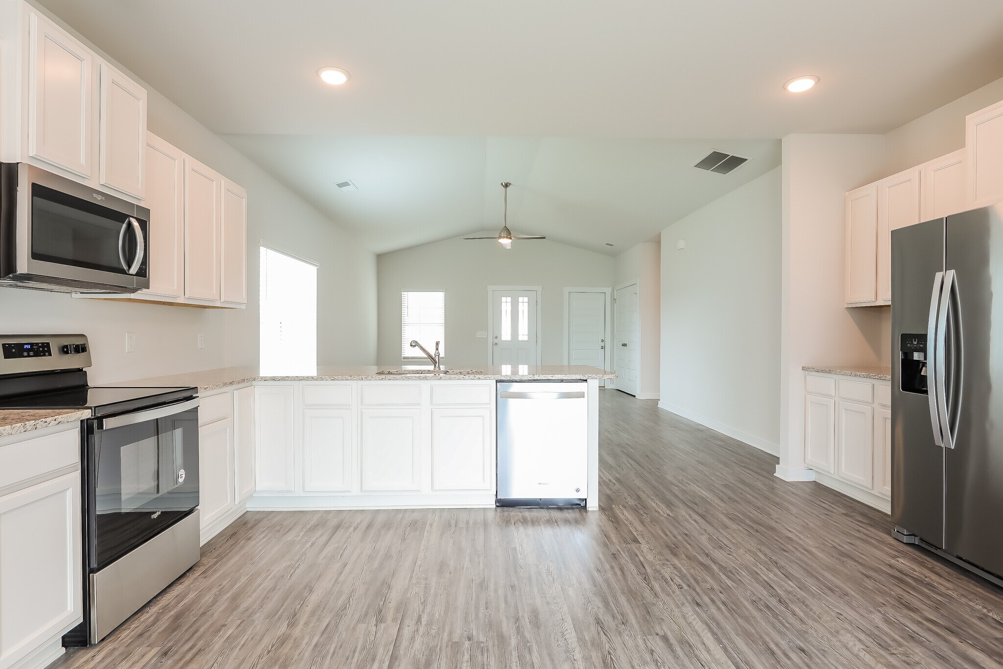 Building Photo - 9949 Hunter Pl