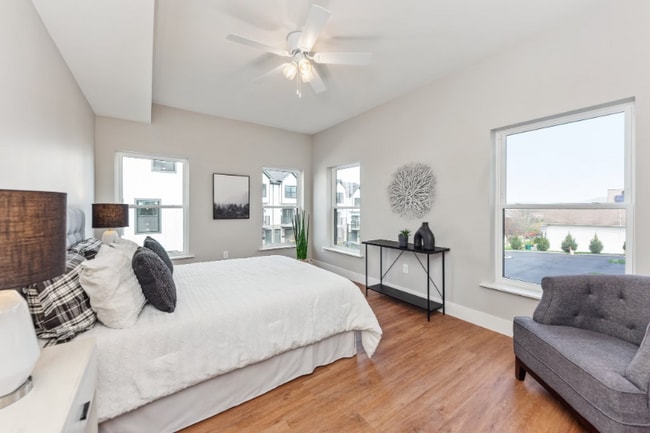 Building Photo - 4478 Butterfield Pl