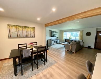 Building Photo - 209 Princeton Rd