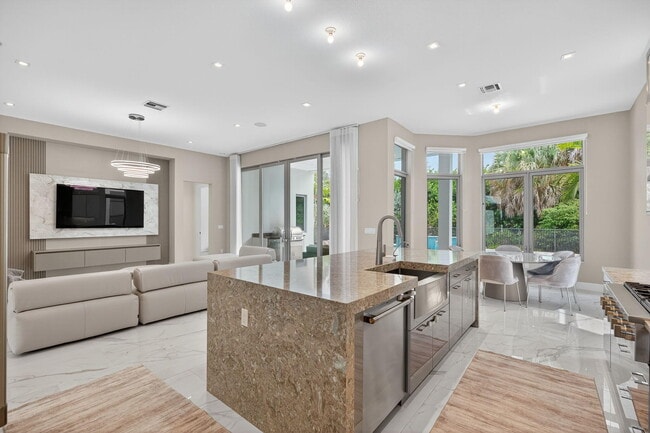 Building Photo - 13480 Machiavelli Way