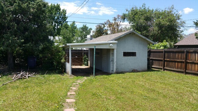 Building Photo - Charming 1920's Bungalow by DU Available Now