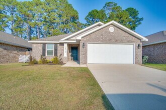 Building Photo - Lakeshore Preserve 3BR Home with Garage – ...