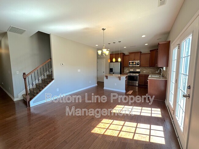 Building Photo - 137 Willow Valley Dr