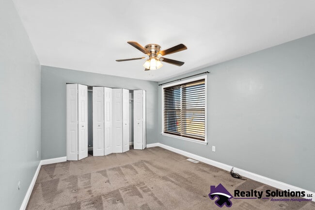 Building Photo - 1018 Harbour Dr