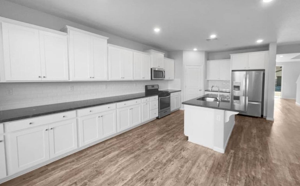 Building Photo - 8416 Tapies Way