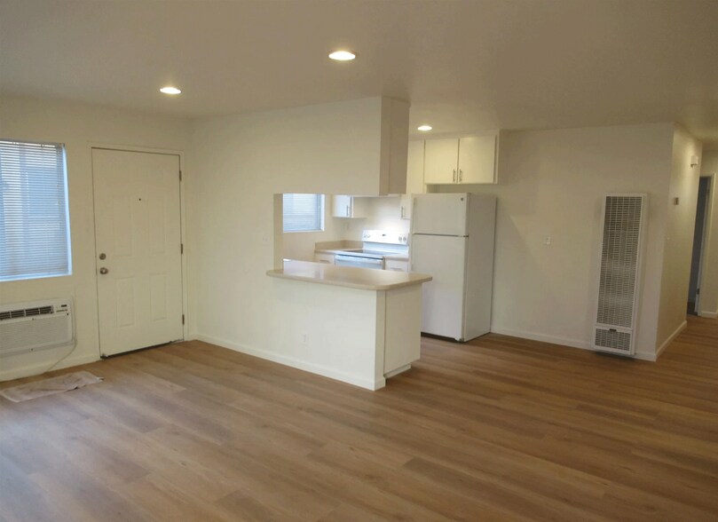 Building Photo - 2149 Mount Diablo St