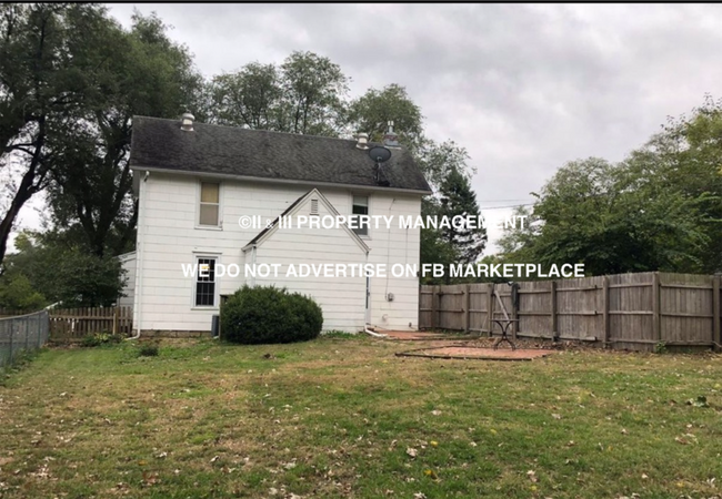 Building Photo - 7108 W 86th St