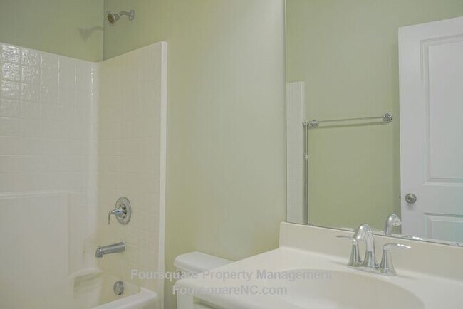 Building Photo - Charming End-Unit Townhome with Bonus Room, Screened Porch & 2-Car Garage – Convenient to RTP, RD...