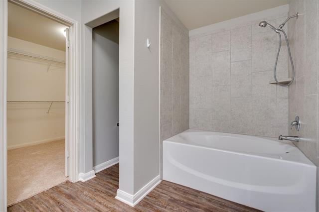 Building Photo - 5301 Zara Dr