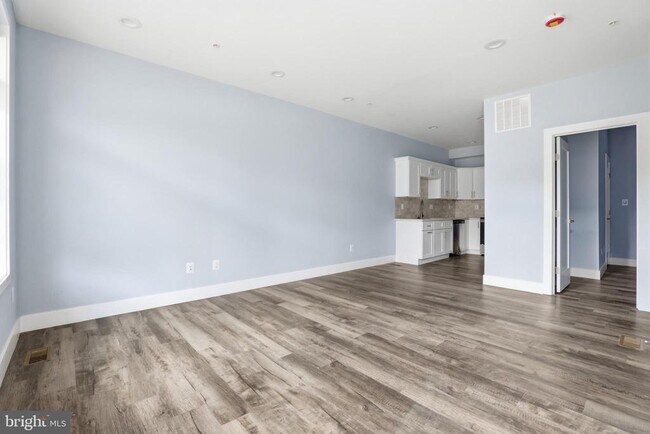 Building Photo - 2602 4th St NE