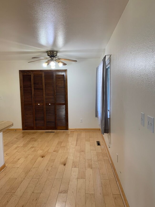 Building Photo - Space to Spread Out | 4 Bed Home + Large Yard Near Old Town