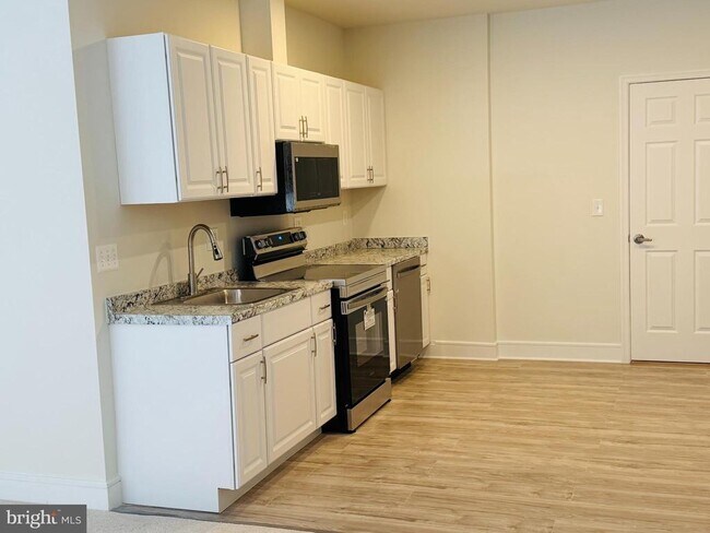 Building Photo - 41886 Night Nurse Cir