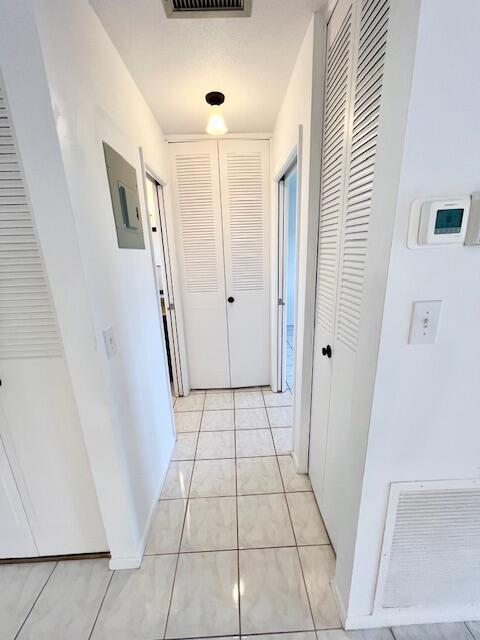 Building Photo - 2805 Crosley Dr E