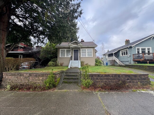 Building Photo - 6247 31st Ave NE