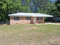 Building Photo - 51 Stephanie Dr