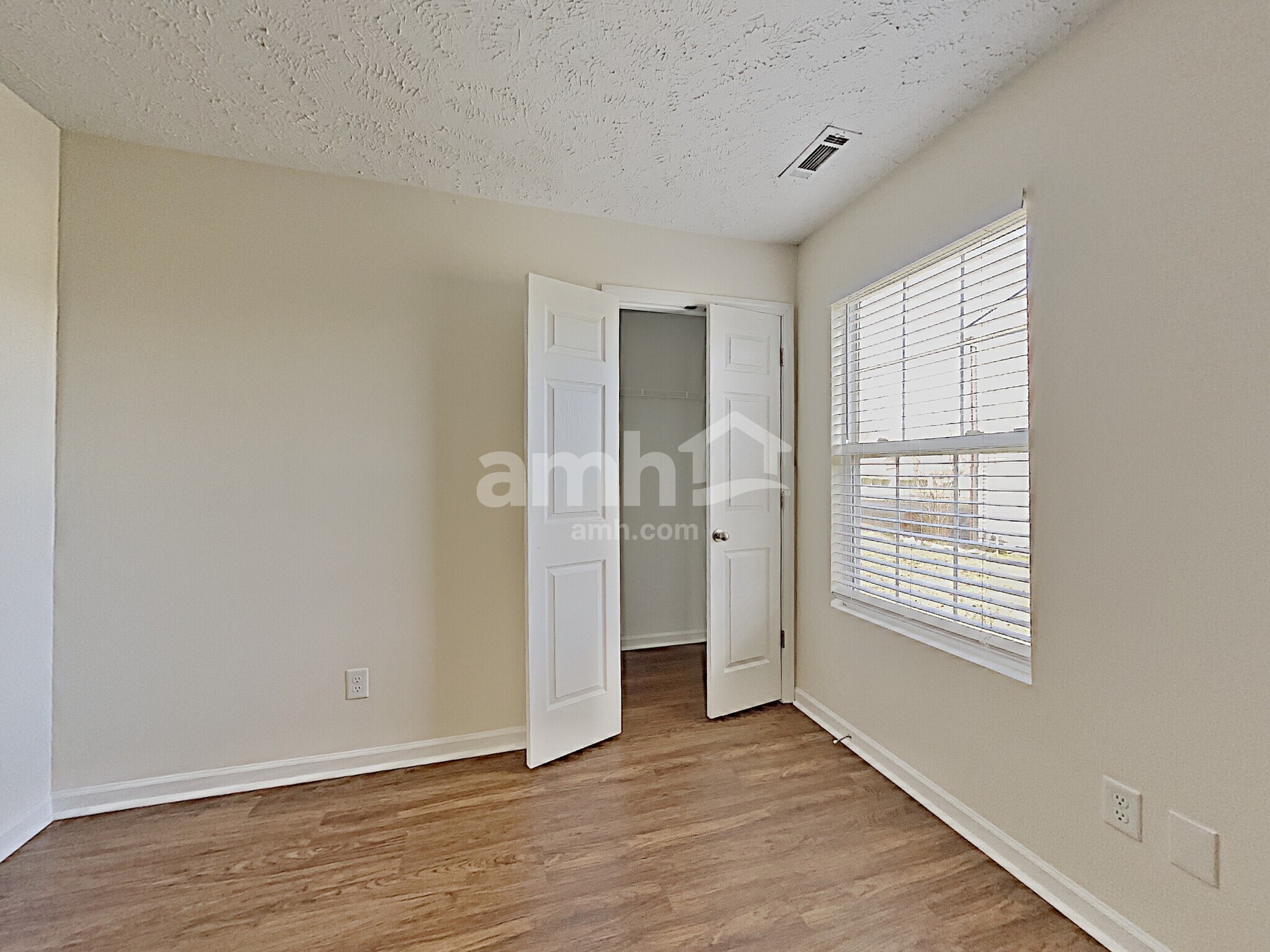 Building Photo - 5034 Timber Trail Dr