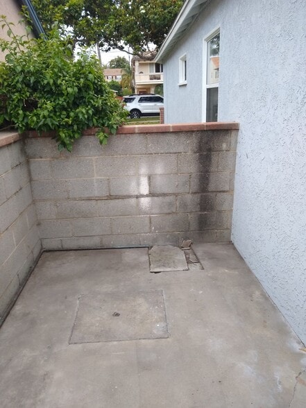 Building Photo - 512 N Lucia Ave