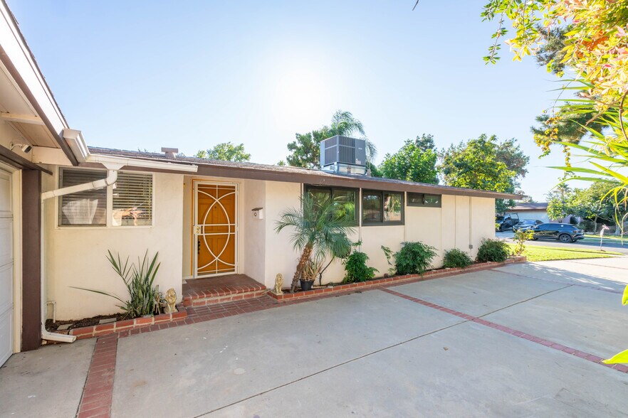 Building Photo - 19951 Acre St