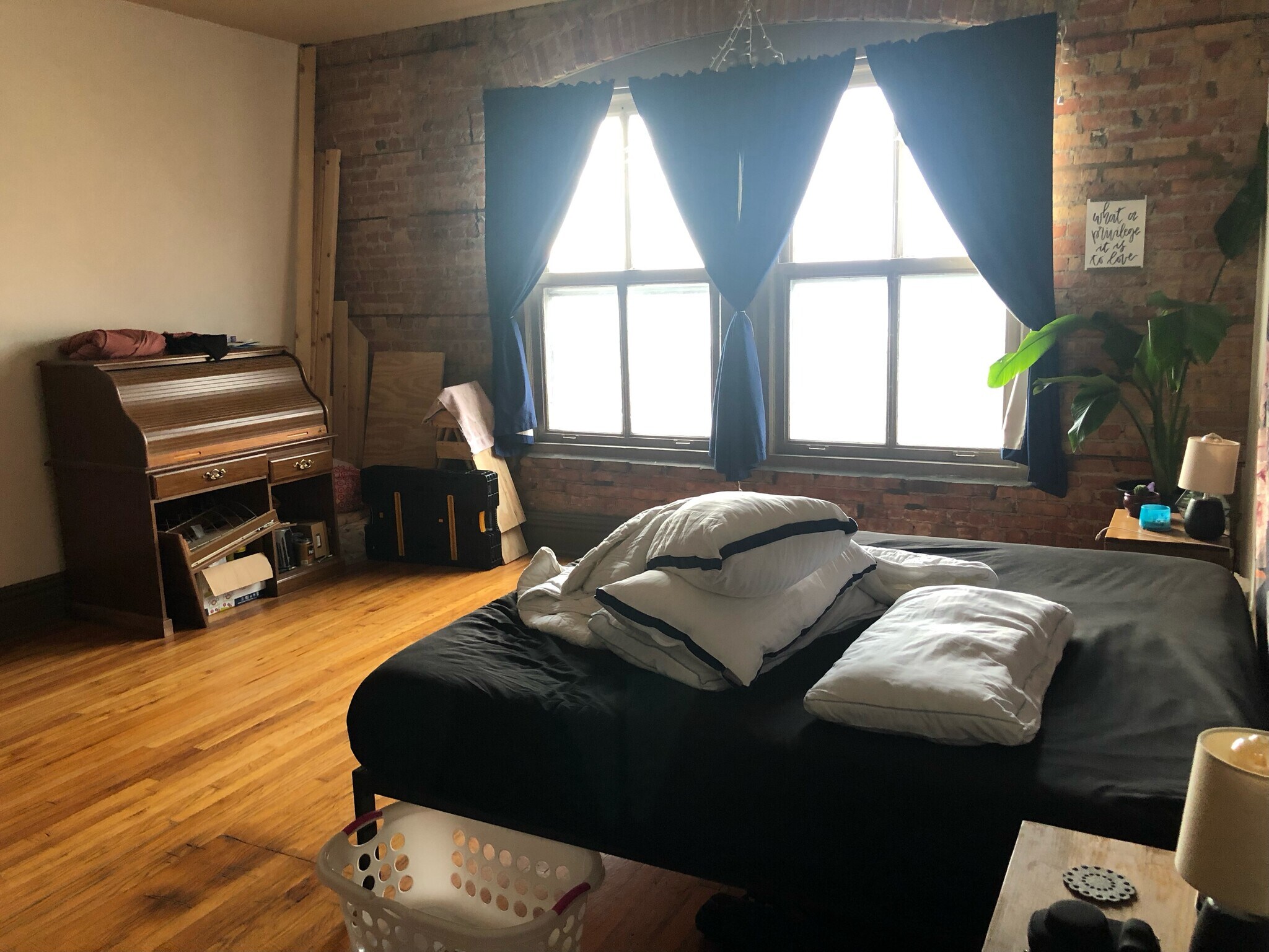 Bedroom - 77 S Lasalle St