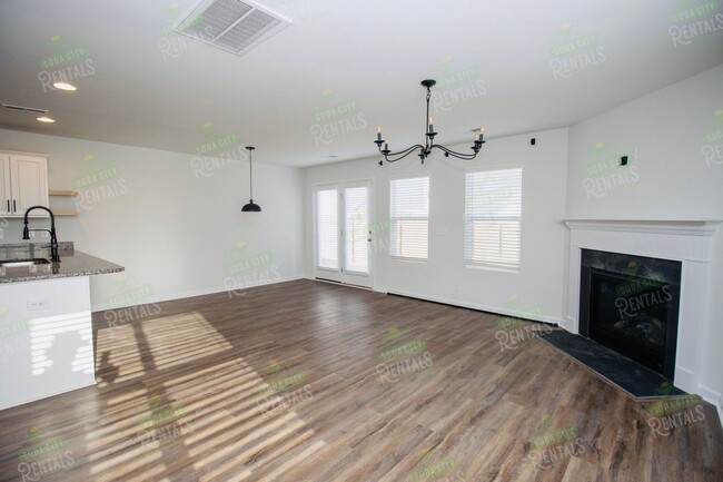 Building Photo - 3 Bedroom, 2.5 Bath in The Bluefield Commu...