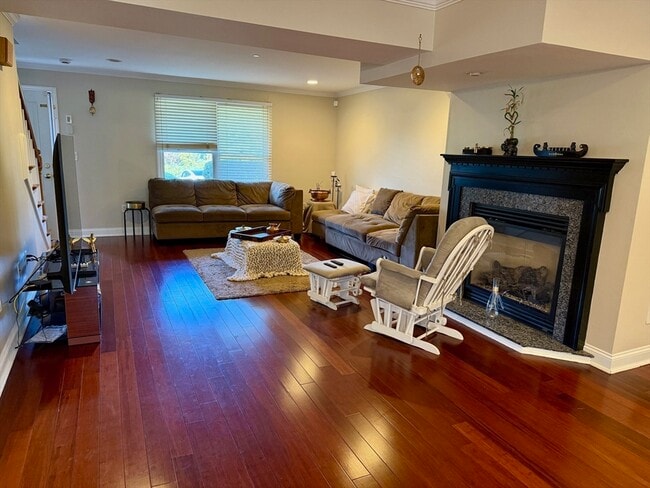 Building Photo - 218 Rangeway Rd