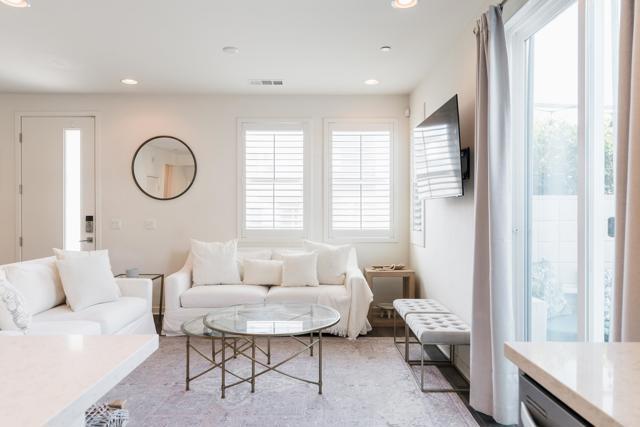 Building Photo - 2052 Quarter Loop