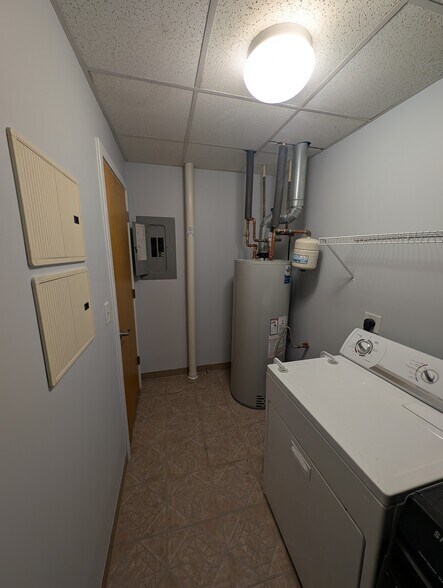 Building Photo - 160 Fremont St