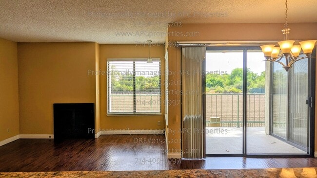 Building Photo - 7113 Apricot Dr
