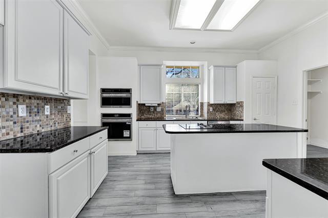 Building Photo - 1010 Westwood Ct