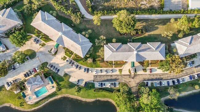 Building Photo - 6121 Balboa Cir