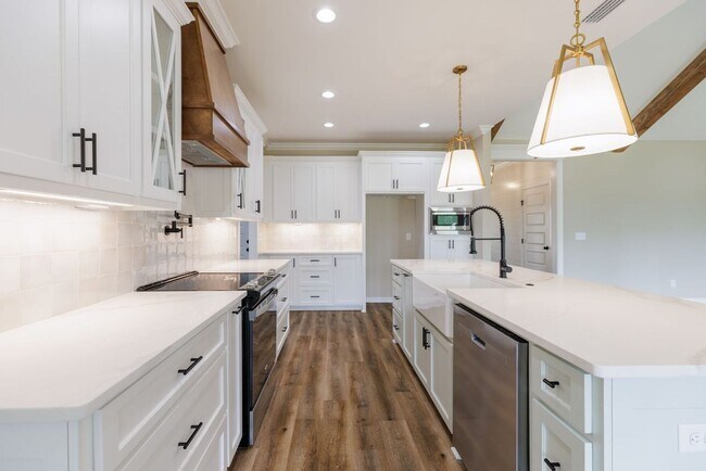 Building Photo - 3061 Houser Wy