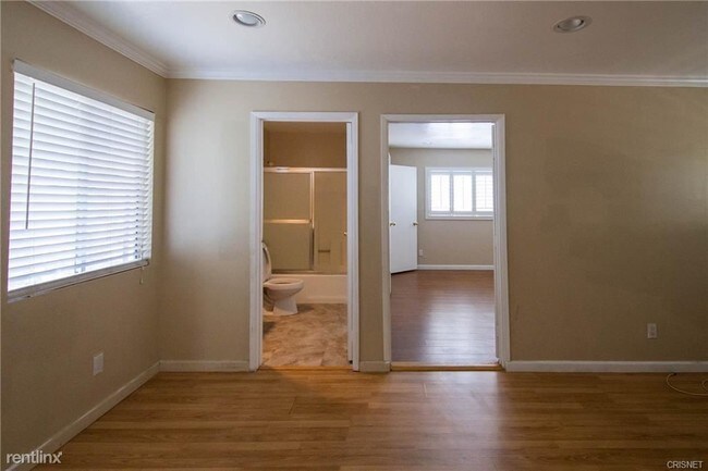 Building Photo - 4 br, 4 bath House - 6936 Encino Ave