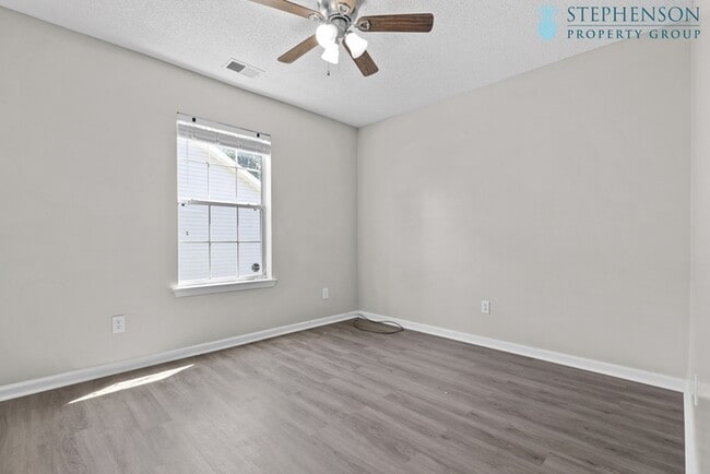 Building Photo - 128 Pennbrook Ln