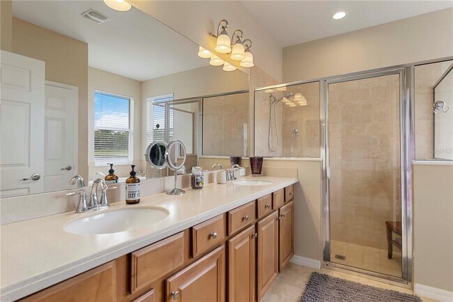 Building Photo - 243 River Enclave Ct