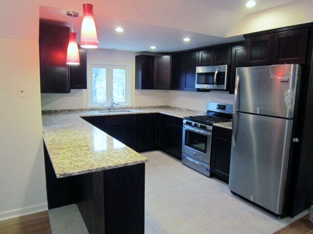 Primary Photo - 35 Elm Ave