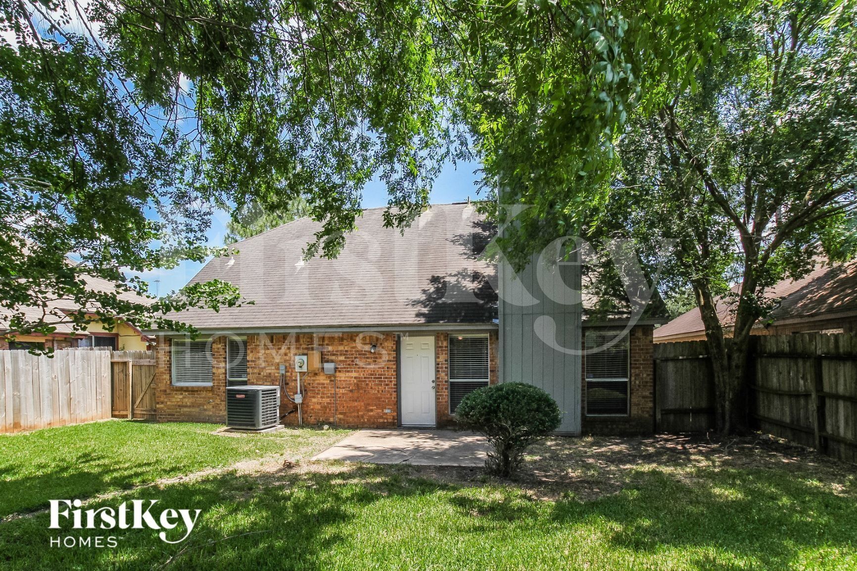 Building Photo - 14530 County Cress Dr