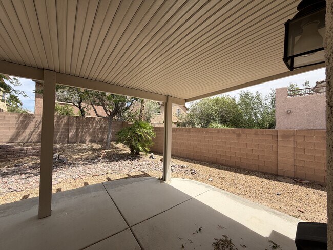 Building Photo - 11240 Playa Bonita Ave