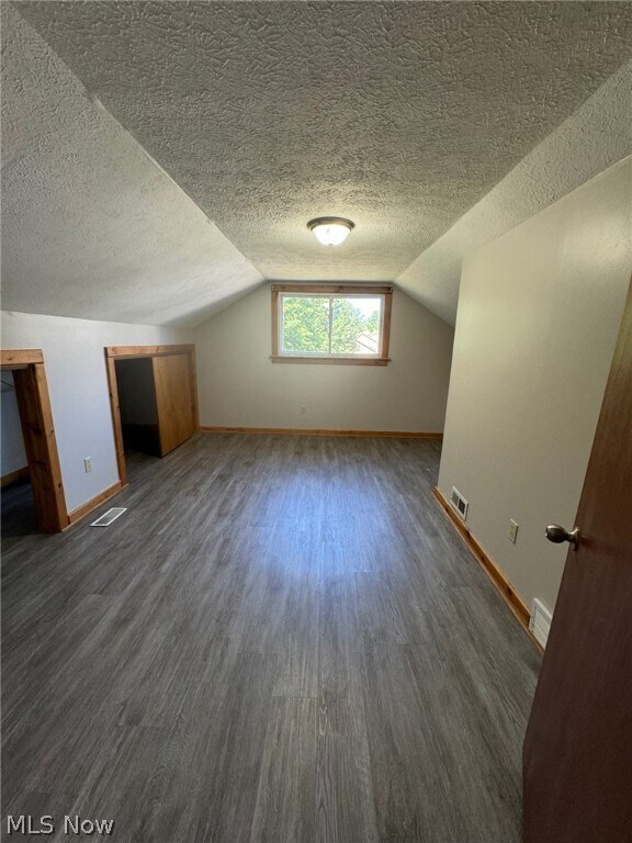 Building Photo - 6380 Woodhawk Dr