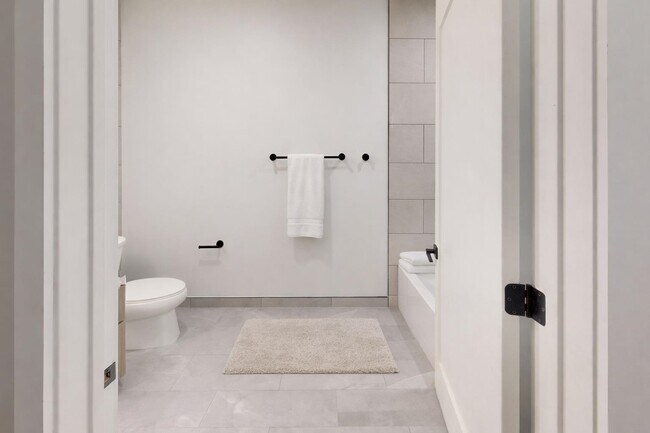 Building Photo - 337 Johnston Ave