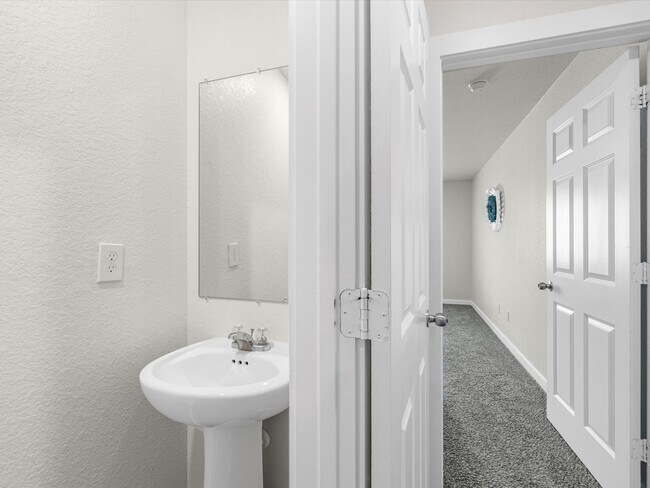 Building Photo - 12603 Telge Rd