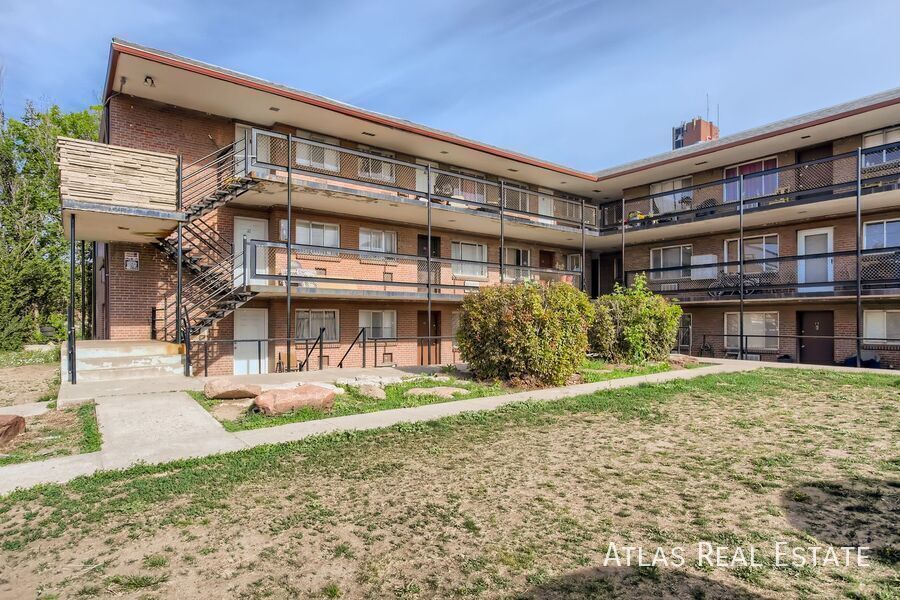 Building Photo - 2929 W Colorado Ave