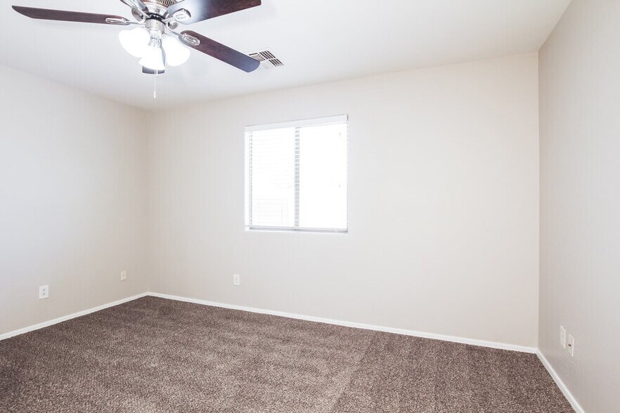 Building Photo - 5422 S Dove Valley