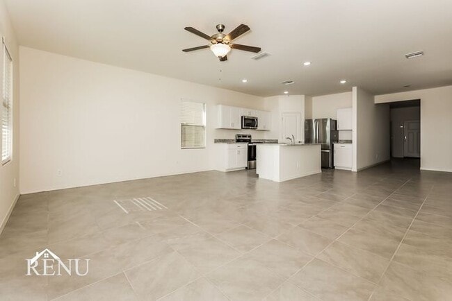 Building Photo - 35621 W San Capistrano Ave