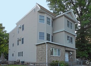 Building Photo - 265 Park Ave