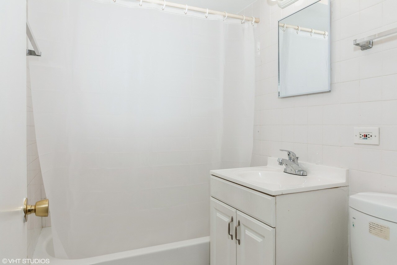 Bathroom - 3172 W Meadow Lane Dr
