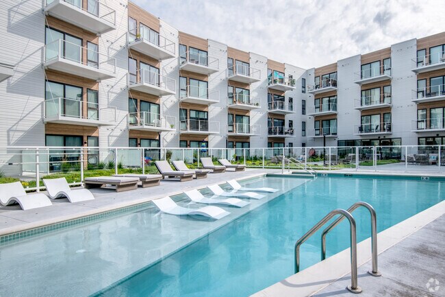 Parterre At Emerald Row Oak Creek Wi Apartment Finder