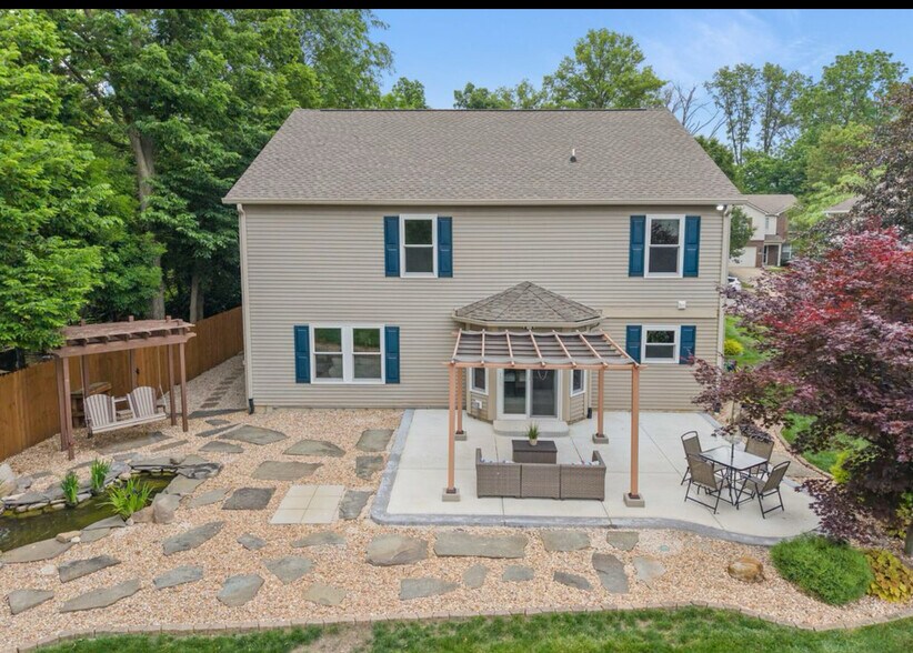 Building Photo - 11763 Igneous Dr