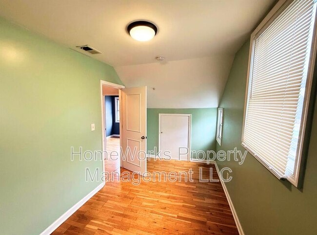 Building Photo - 2703 White Ave