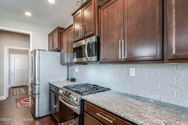 Building Photo - East Jefferson County Home For Rent